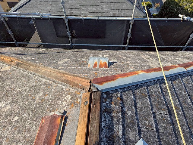 【伏見区の家】なぜカバー工法を選んだのか？葺き替えとの違いとメリットを徹底解説